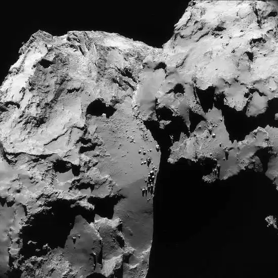 这颗彗星时速13.5万公里有人想抓点样本带回地球
