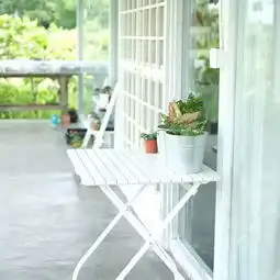 19岁的她把农村破仓库改成花园豪宅,美翻了
