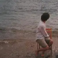 我们的歌浪漫搞怪的情侣qq头像一左一右一丝微笑掩饰千般不舍
