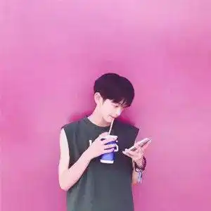 林深时雾起,海深时浪涌,梦醒时夜续

