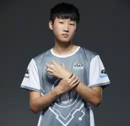 宁王又和徐蜜乐交往了qq背景换成女友照片,引发ig粉丝脱粉

