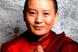世间的浮躁,抵不过琼英卓玛的一声梵音菩提妙心本具足
