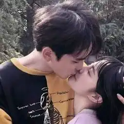情侣头像爱你爱你一直爱你
