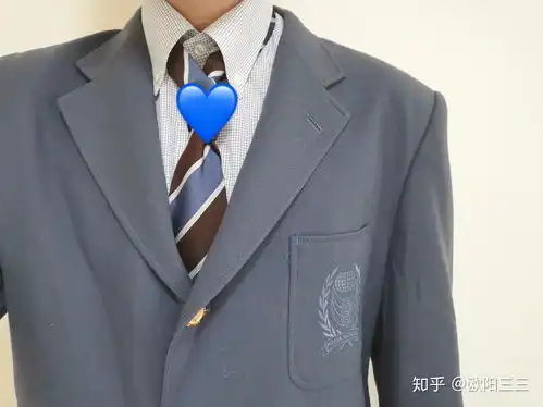 jk制服和dk制服怎么配情侣装
