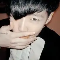 求俩张好看的情侣头像男的女的都要好看些的不要闪图也别发地址
