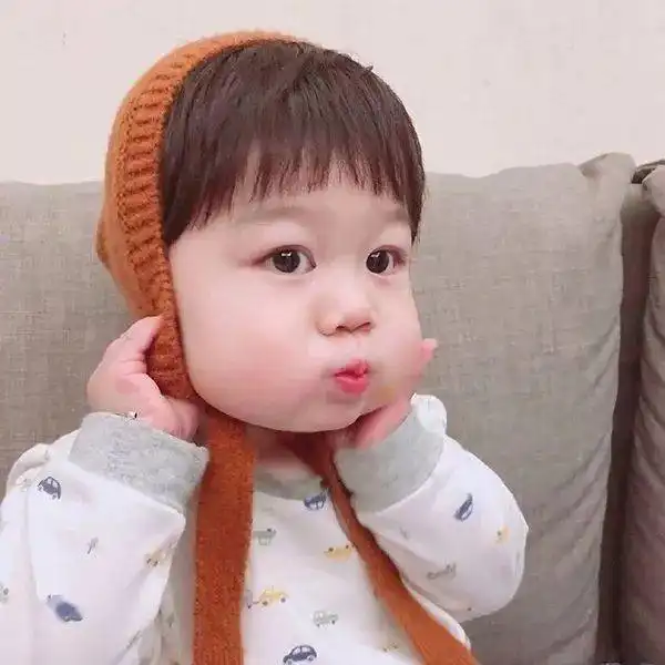 绝美头像世界那么大我们去吃吃看
