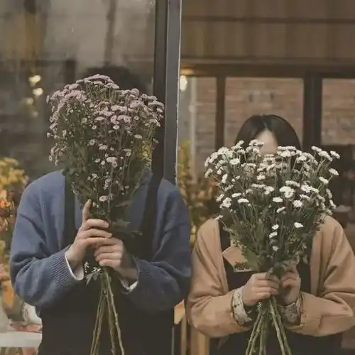 让人怦然心动的情头和文案
