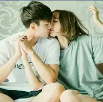 阳光的情侣头像一对彼此陪伴,成为对方的阳光
