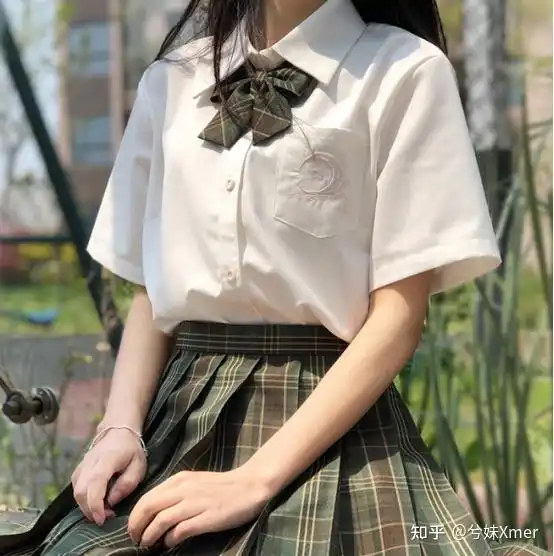 有什么不透的jk衬衫推荐吗
