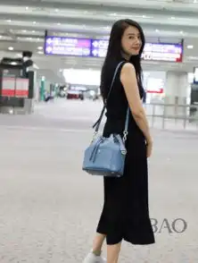 娱乐圈7大当红女星机场穿衣排行,范冰冰也只能排第二位
