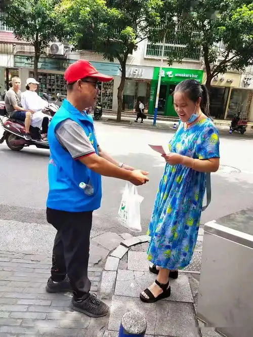有空就做志愿者符合条件就献血柳州市血小板奉献群无偿献血志愿服务队举办周年庆暨无偿献血宣传招募经验交流活动

