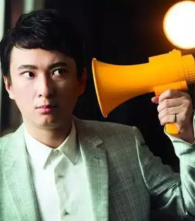 王思聪高调生活,每天要消费多少钱看到账单之后你就明白了
