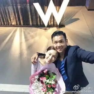 范玮琪怀双胞胎取名大小熊猫
