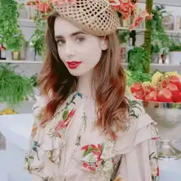 唯美碎花裙欧美女头同一人9张御姐范头像
