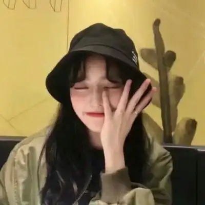 笑很甜很暖的女生高清头像阳光爱笑开朗小仙女图片
