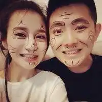 奇葩搞怪情侣头像图片微信头像图片大全
