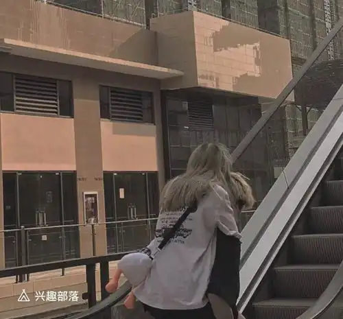 加上情侣文案
