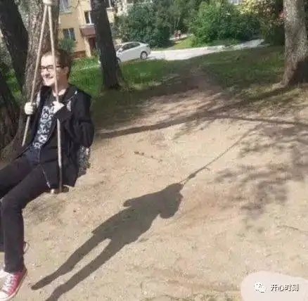 搞笑图片没有什么是一个回旋踢解决不了的
