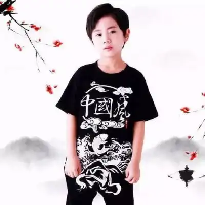 2020情侣头像一人一张,有8张小孩子的4张成人的
