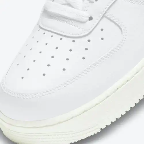 耐克af1情人节心形盖中盖logo限定曝光,下月限量发售