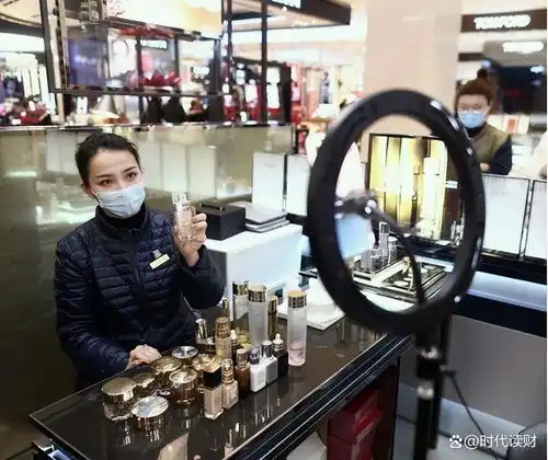 辛吉飞被央视点评,认为是在哗众取宠贩卖焦虑,现在又选品带货了