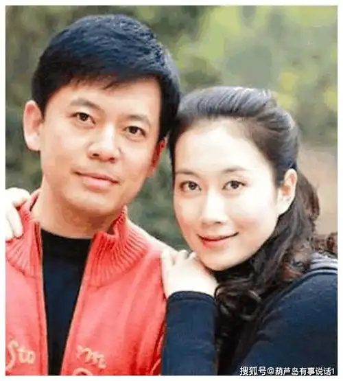 他饰演亮剑中的赵政委,演艺生涯,女儿也已经18岁了
