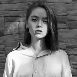 长发美女照片
