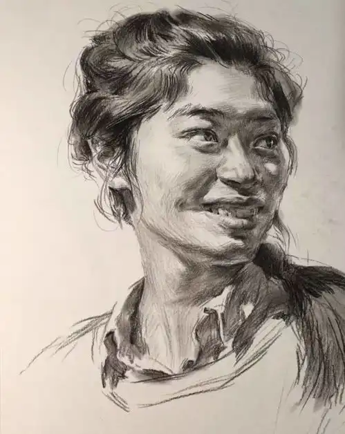 朱传奇教你画带着清新笑容的女青年素描头像
