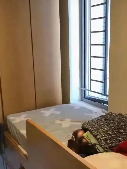 热话香港棺材房,惊呆内地网友
