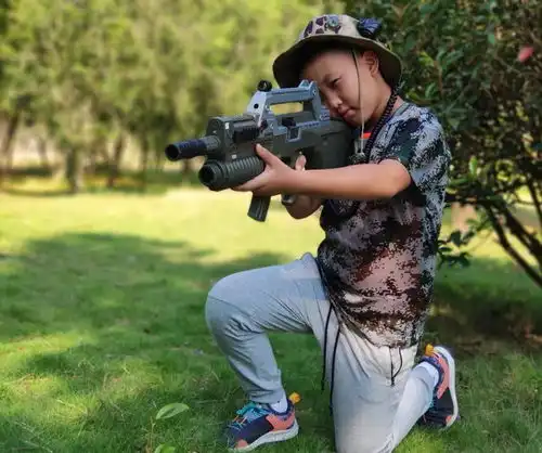 真人cs活动吃鸡战场射箭游船互动,不一样的开学第一周
