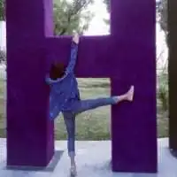 好看的情侣头像一个人一张不要带字不要太非主流的
