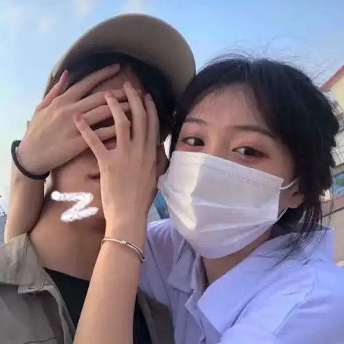 暗示自己不开心的文案
