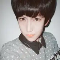 急需一张清纯些且带点唯美意境的男生头像
