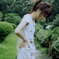 求女生qq的一套
