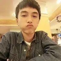 qq头像不美不萌又怎样情侣头像

