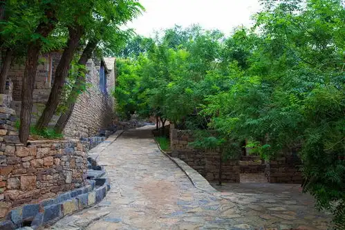 百条红色精品线路看山水馈赠,赏四季变幻,听自然物语