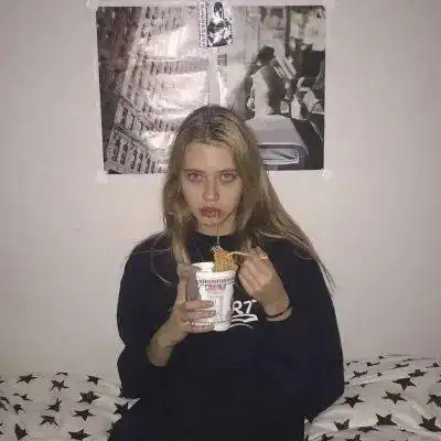 欧美头像等风初吻
