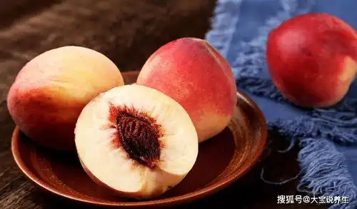 金秋季节坚持吃3种食物,排毒养颜,改善体质,早吃早受益身体维生素黄苹果