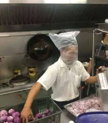 轻松一刻这撩妹的技术比他爹还强呢
