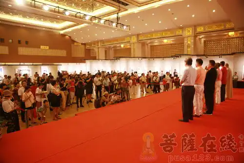 权迎升禅画小和尚水墨艺术展于玉佛禅寺正式开幕
