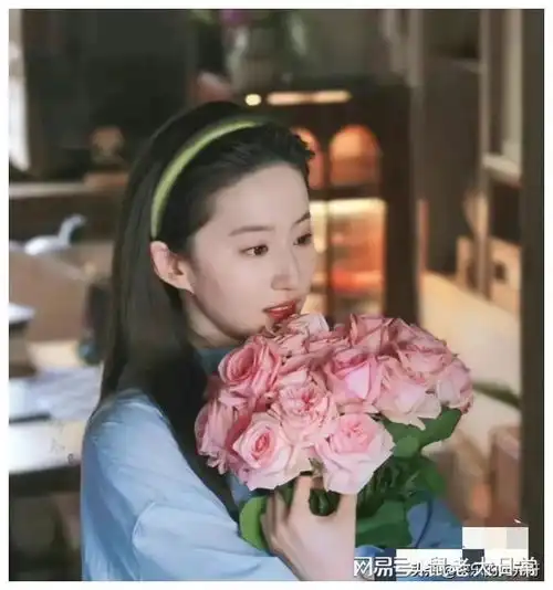 刘亦菲说她没什么人追她这辈子是不可能谈恋爱的
