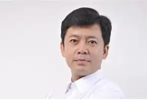 倪大红少时照片酷似黄渤,网友这长相红成这样,幸运加努力
