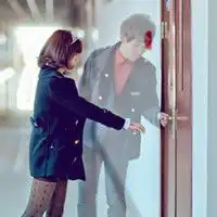 一张物是人非的图片
