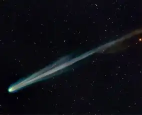 什么时候可以看到彗星本月就可以看到4颗啦
