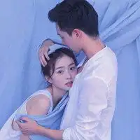 纯色蓝底简约情侣头像小清新微信头像图片大全
