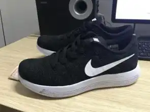教你一招怎么分辨出耐克阿迪鞋子的正品与高仿
