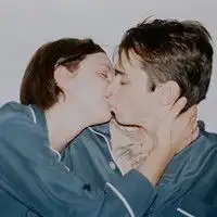 2016欧美流行qq头像看似笑,却在哭
