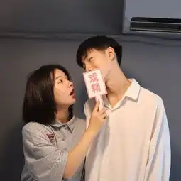 头像我是个很丧的人却笑的比谁都开心
