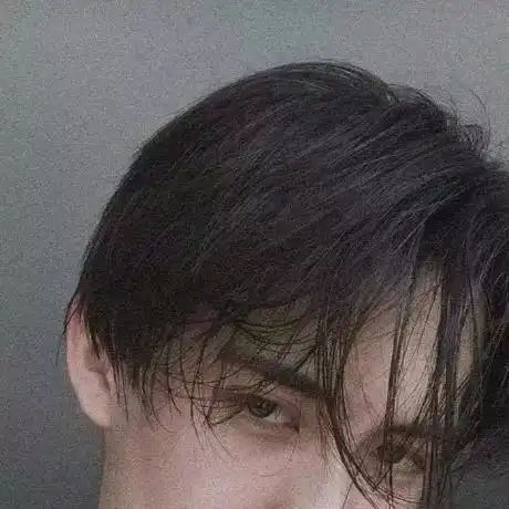 头像爱上一个满眼都是你的人
