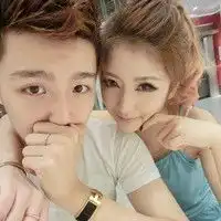 给一个红颜和蓝颜的qq头像
